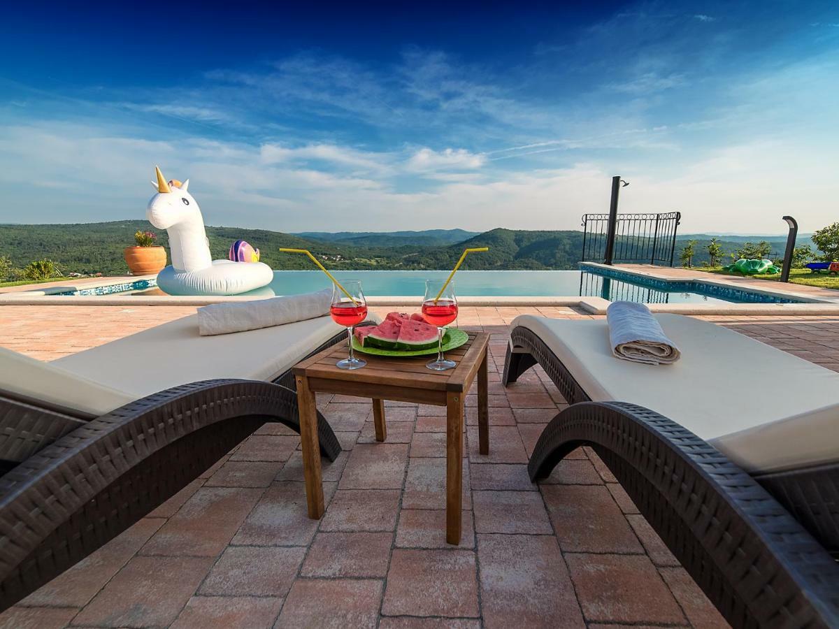 Home Andrea With Infinity Salty Pool Roč エクステリア 写真